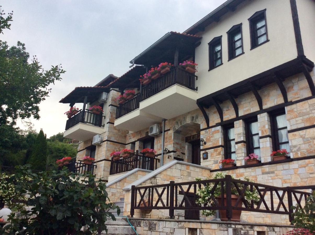 Petrini Gonia Apart otel Livadherón Dış mekan fotoğraf